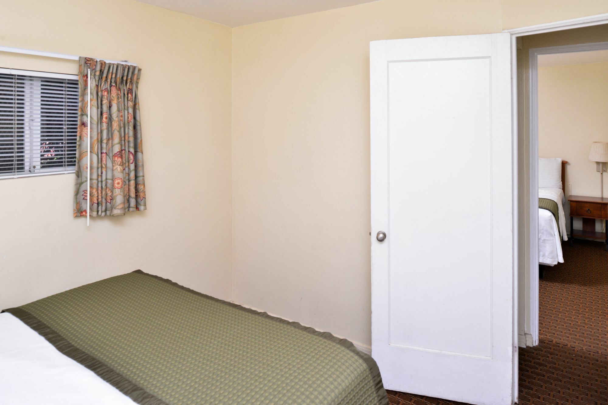 Travelodge By Wyndham Eugene Downtown/University Of Oregon מראה חיצוני תמונה