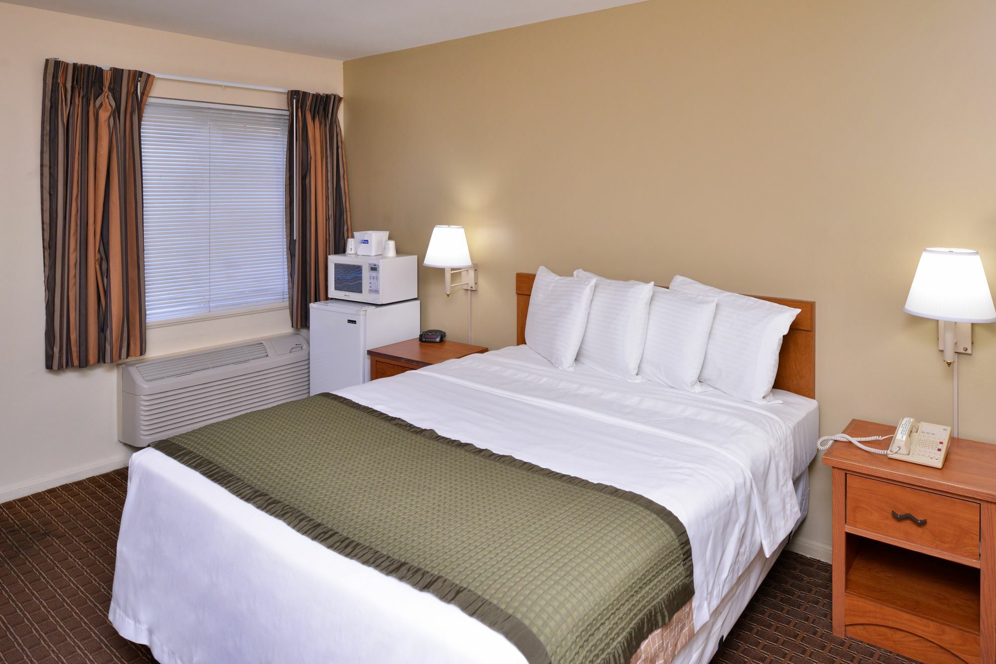 Travelodge By Wyndham Eugene Downtown/University Of Oregon מראה חיצוני תמונה