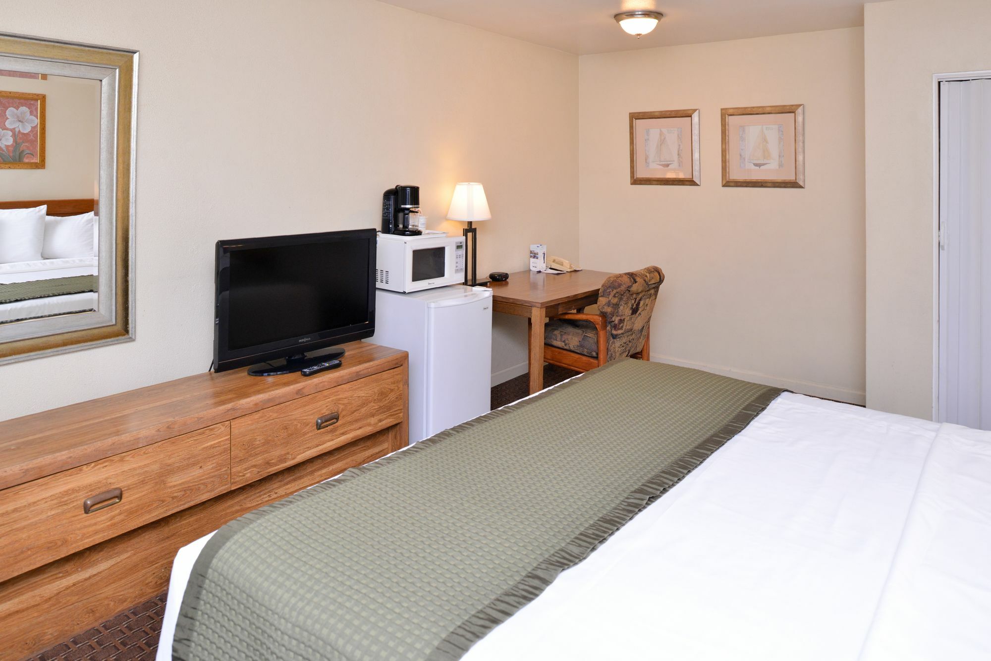 Travelodge By Wyndham Eugene Downtown/University Of Oregon מראה חיצוני תמונה